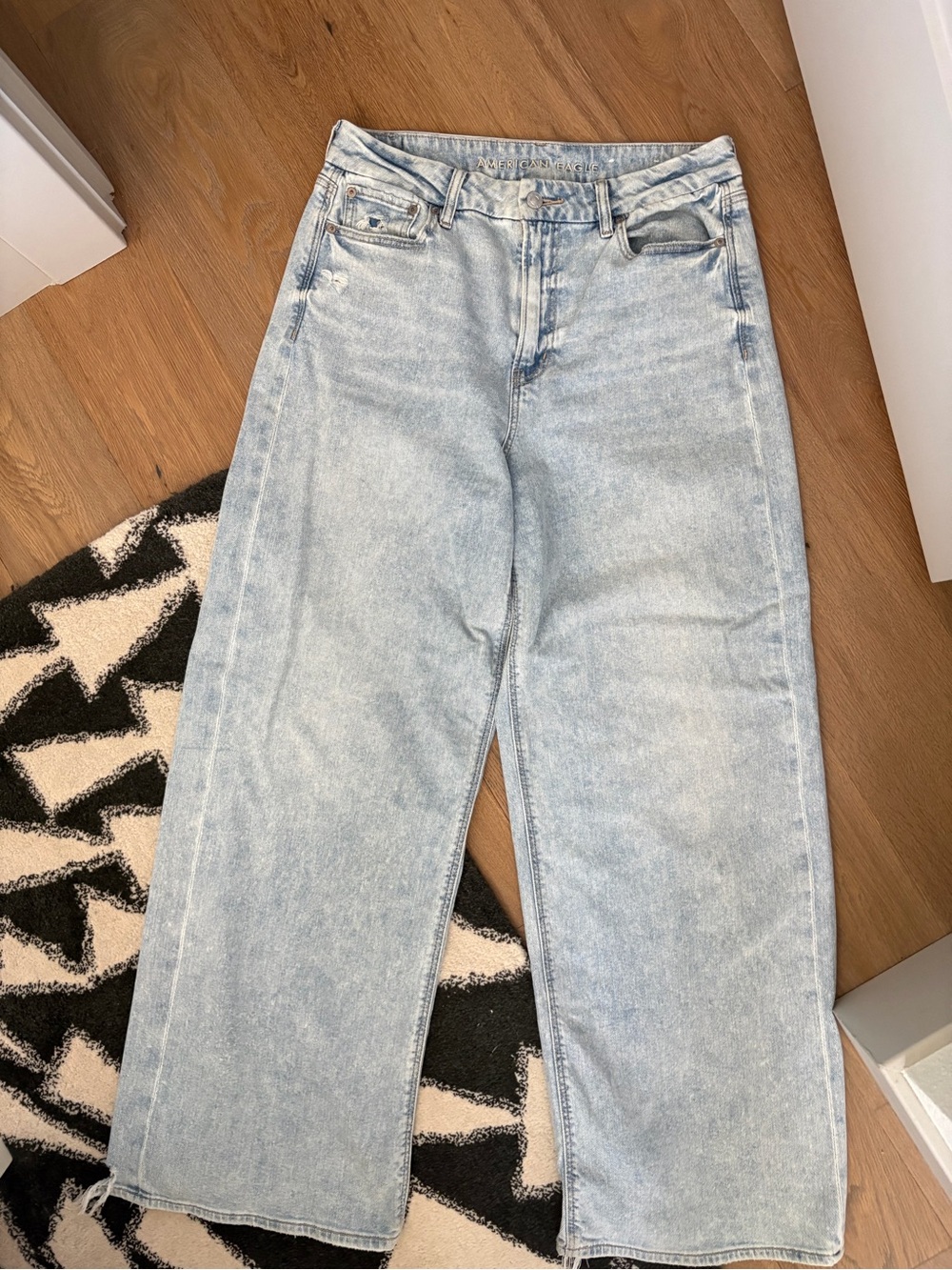 AE Curvy Super High-Rise Baggy Wide-Leg Jeans - sz10